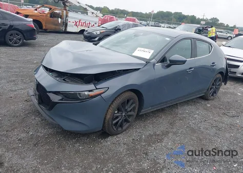 2020 Mazda Mazda3 Premium Package из США, поврежденный, VIN JM1BPBNM6L1165836